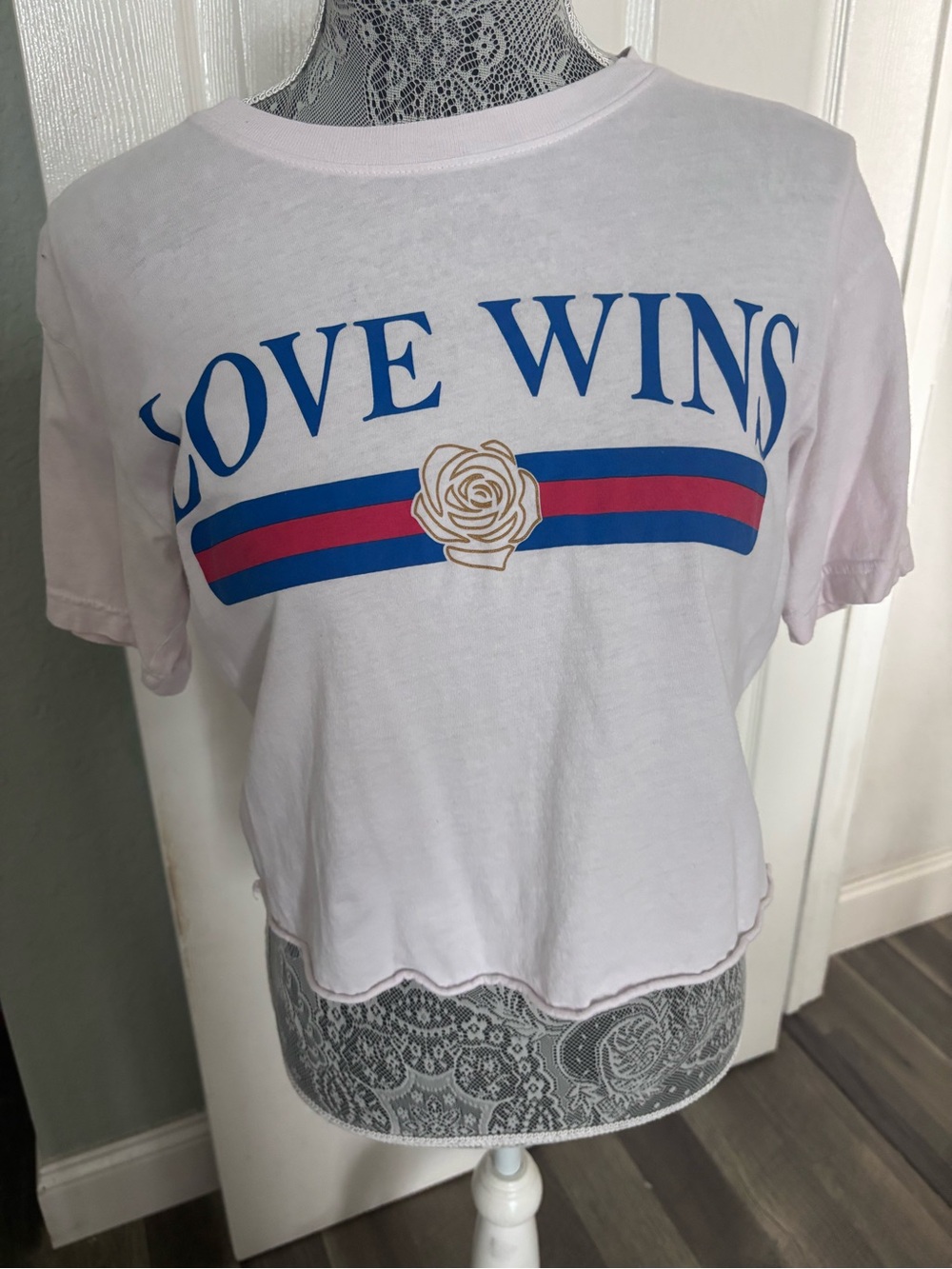 Ace Apparel “Love Wins” Graphic Crop Tee - Light Pink Sz S